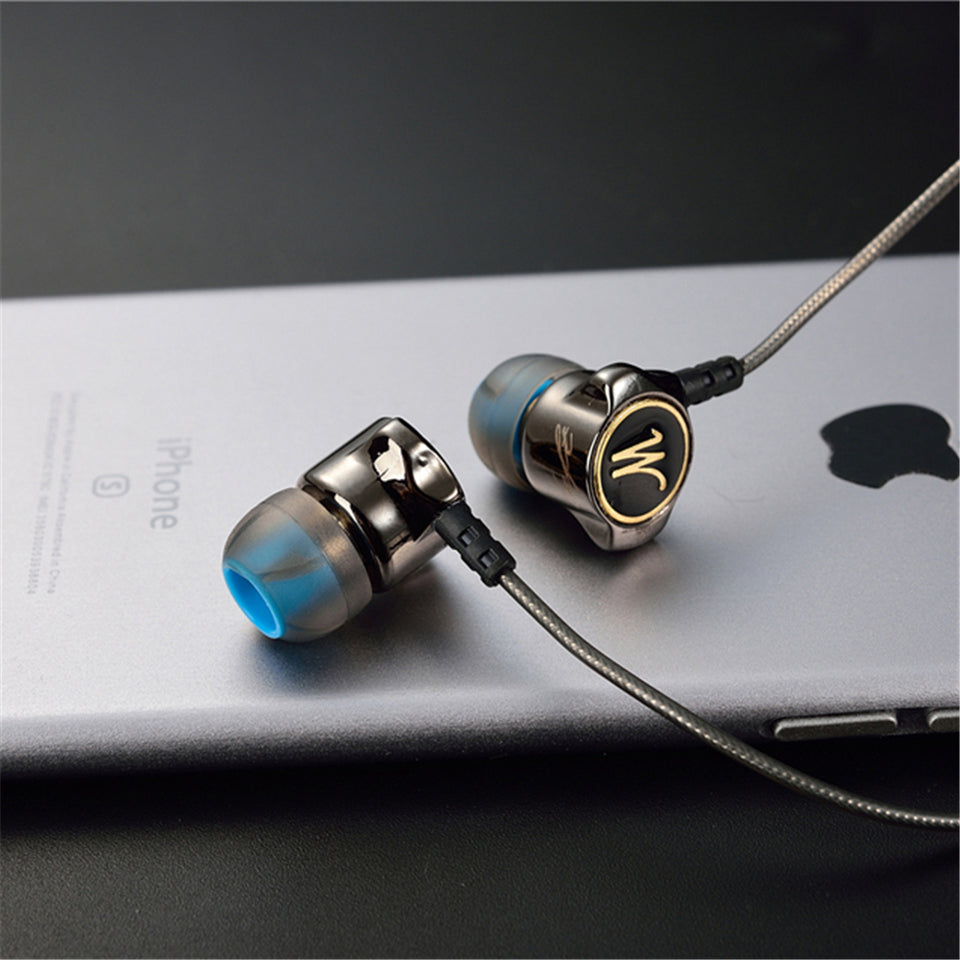 Heavy Bass Metal In-Ear Headphones with Microphone